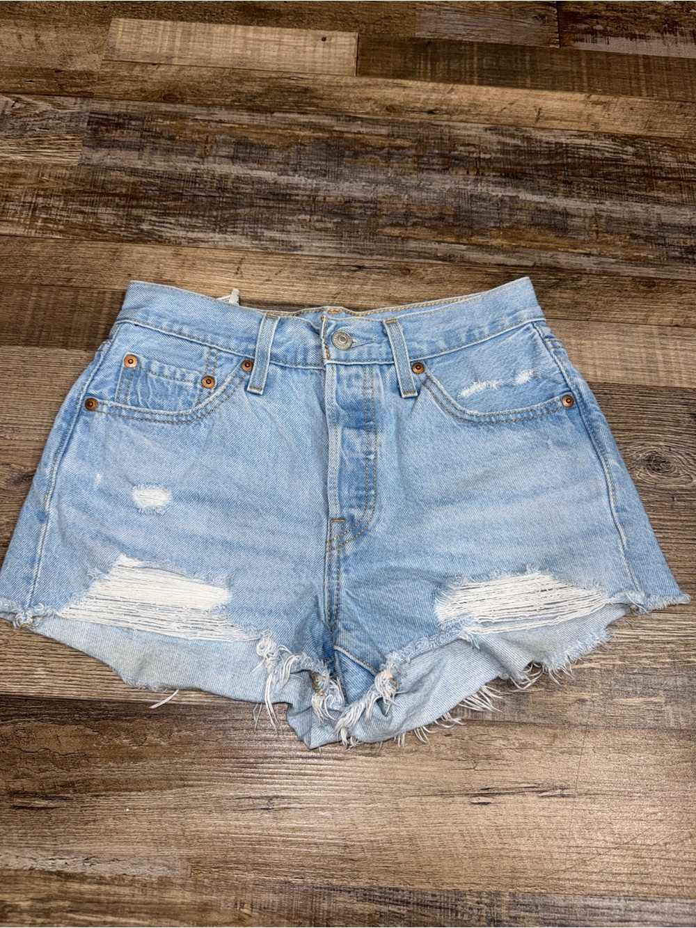Levi’s 501 Distressed Denim Shorts Light Wash Raw Hem Cutoff Size 25 Button Up
